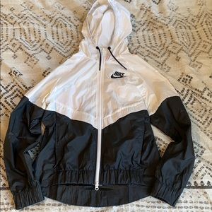 Nike Wind Breaker Jacket